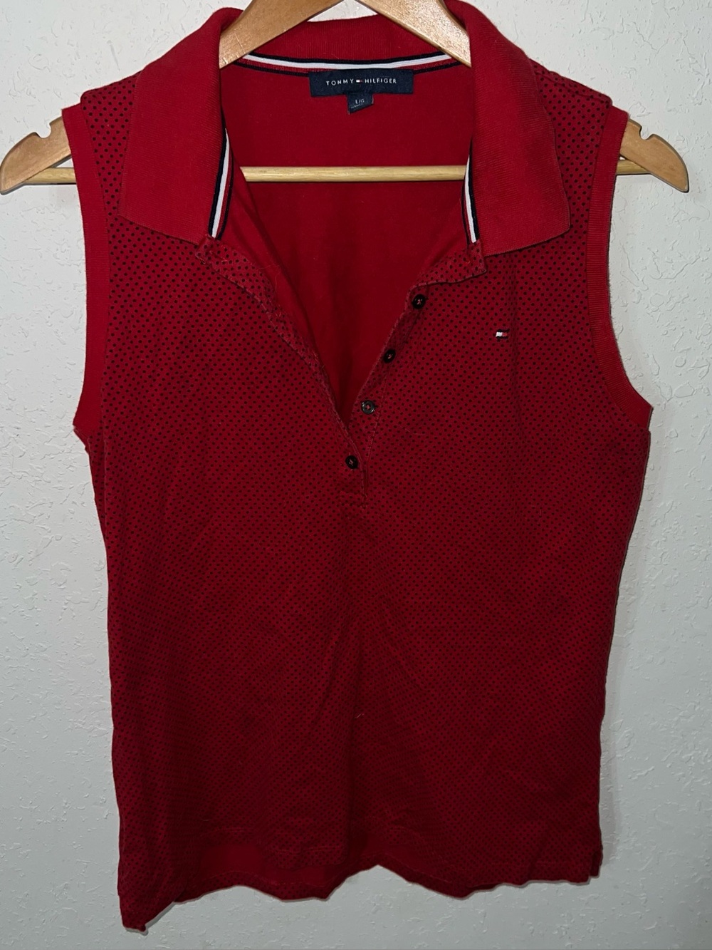 Tommy Hilfiger Red Polka Dot Sleeveless Polo Shirt Size Large
Preppy Golf